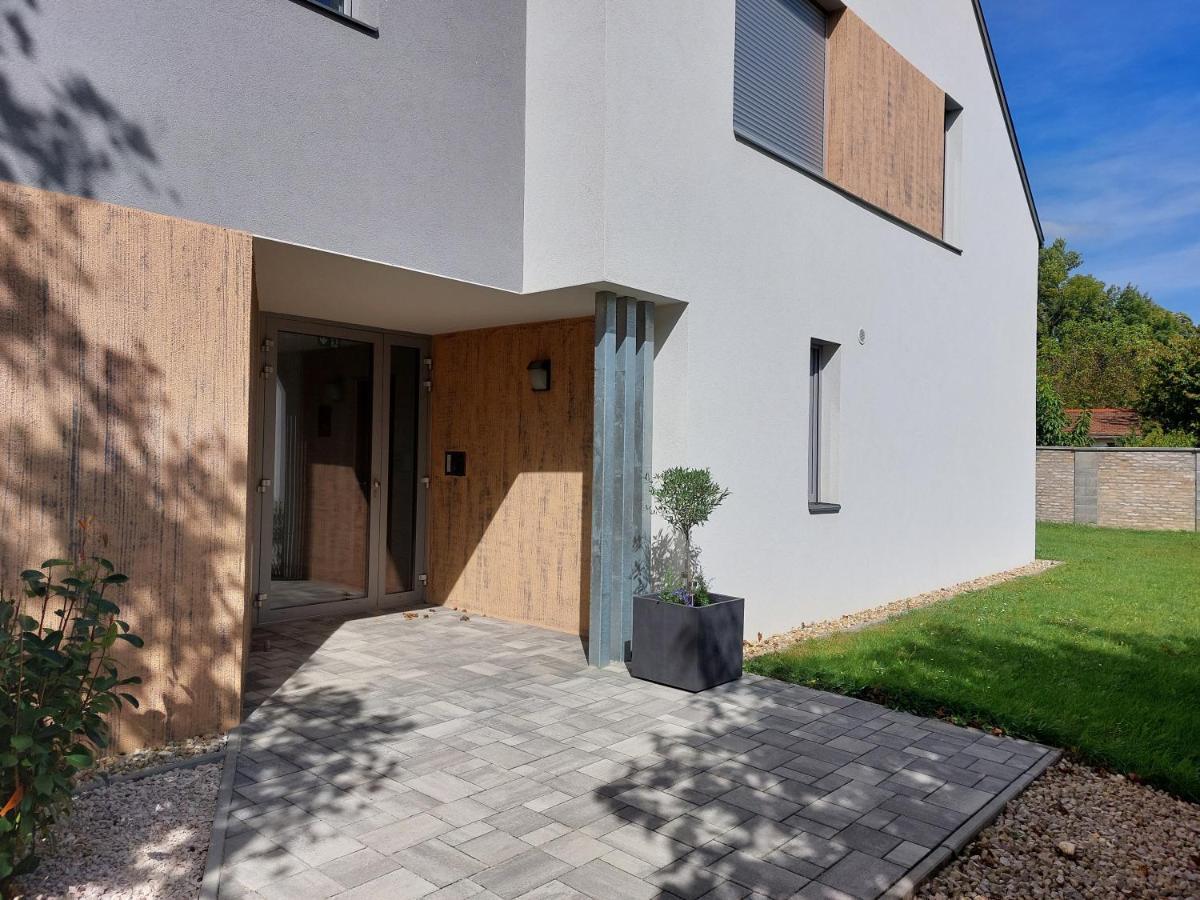 Linden Apartman 104 - Adults Only Mosonmagyaróvár Εξωτερικό φωτογραφία